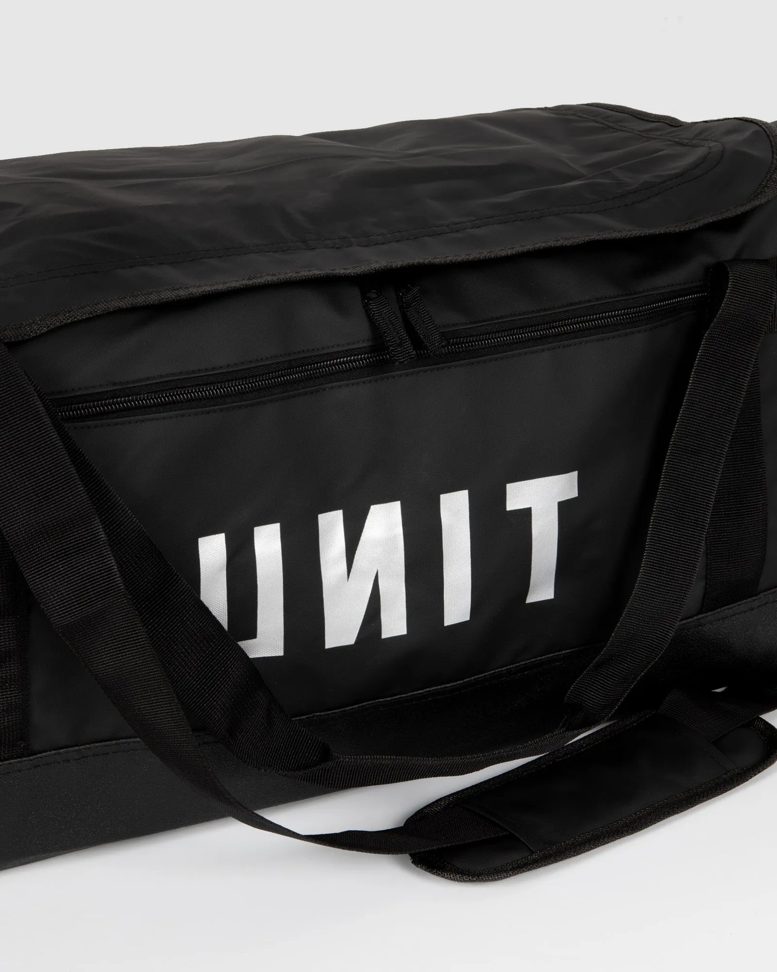 UNIT Getaway Medium Duffle Bag 58L